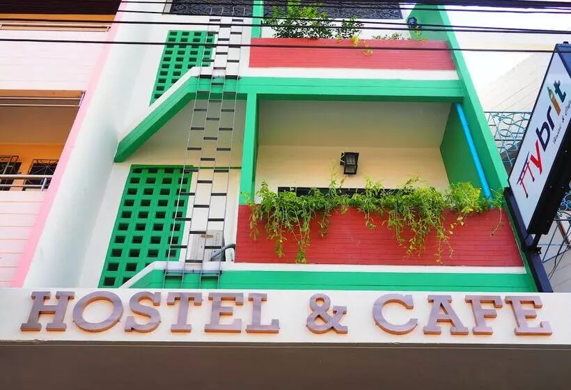 Hybrit Hostel&cafe