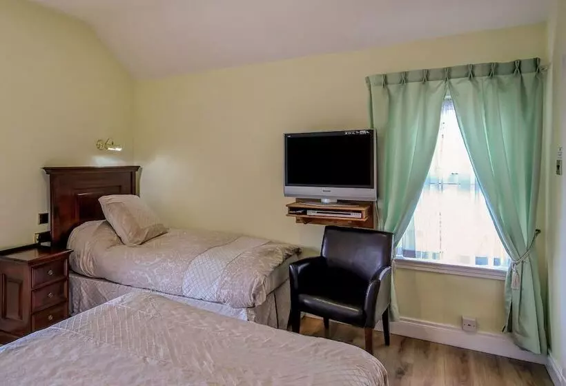 ペンション Avenue House Guest House