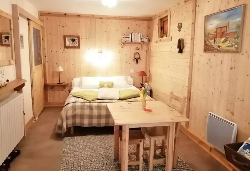 ペンション Chambre D'hotes La Mourerous