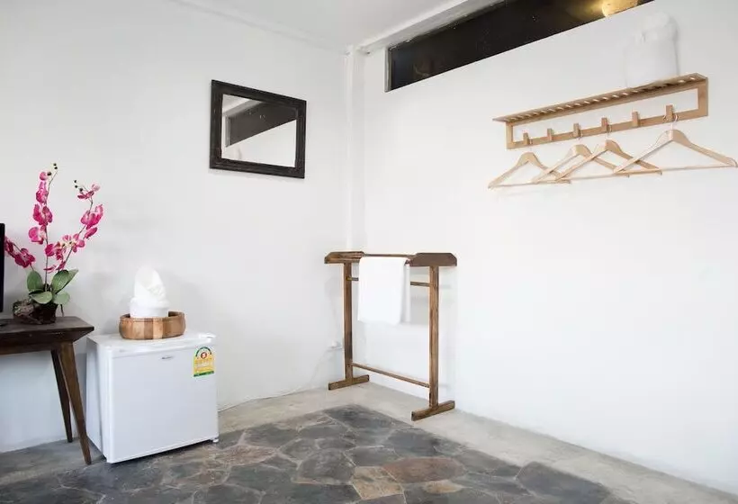 پانسیون Heunviang House