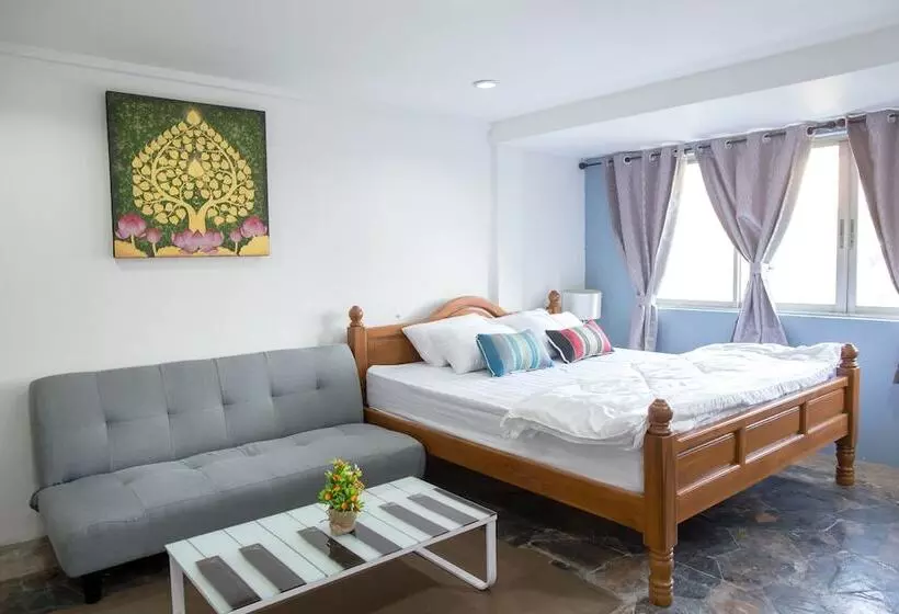 پانسیون Heunviang House