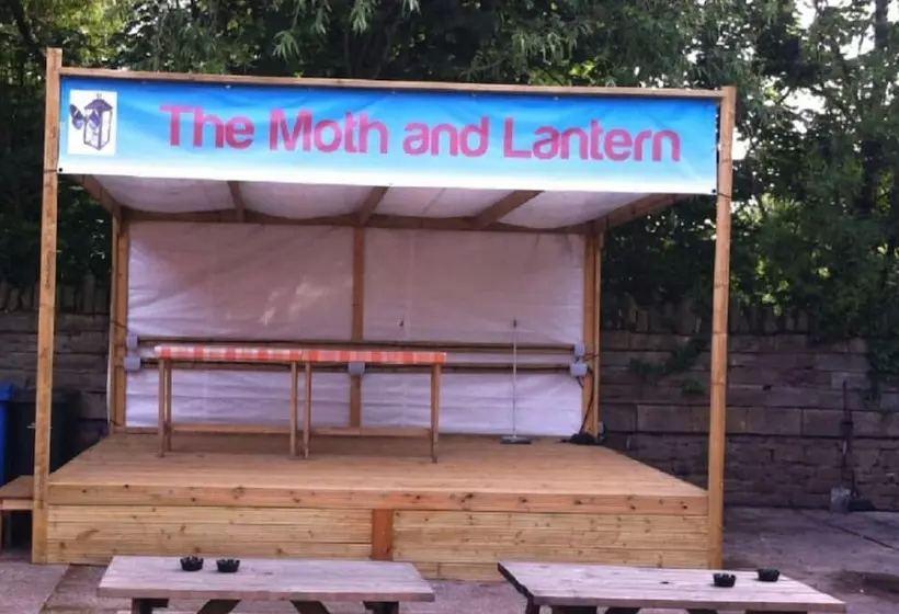 Majatalo The Moth And Lantern
