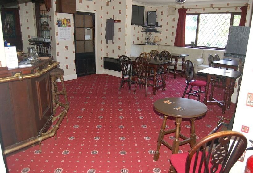 Пансион The Moth And Lantern