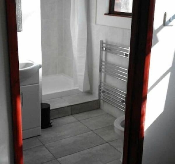 Пансион The Moth And Lantern