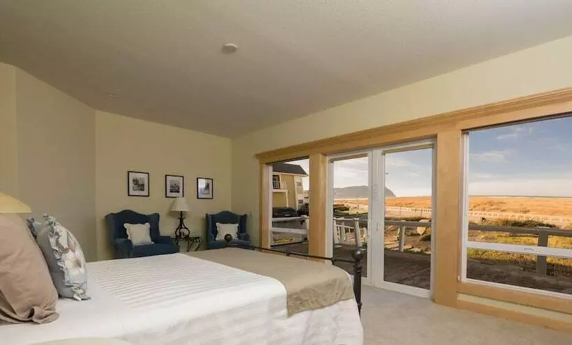 Seaside Vacation Homes