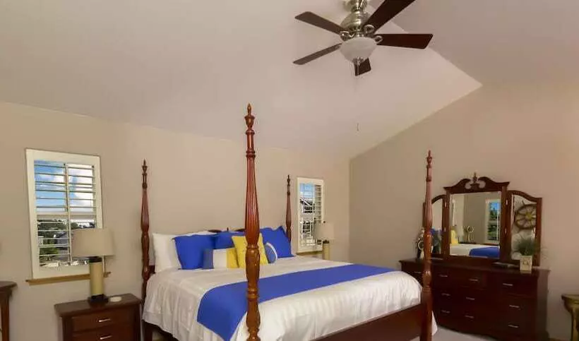 Seaside Vacation Homes