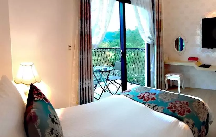 تختخواب و صبحانه Gihak Homestay