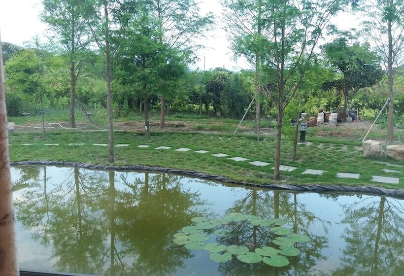 تختخواب و صبحانه Gihak Homestay