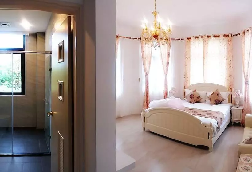تختخواب و صبحانه Gihak Homestay