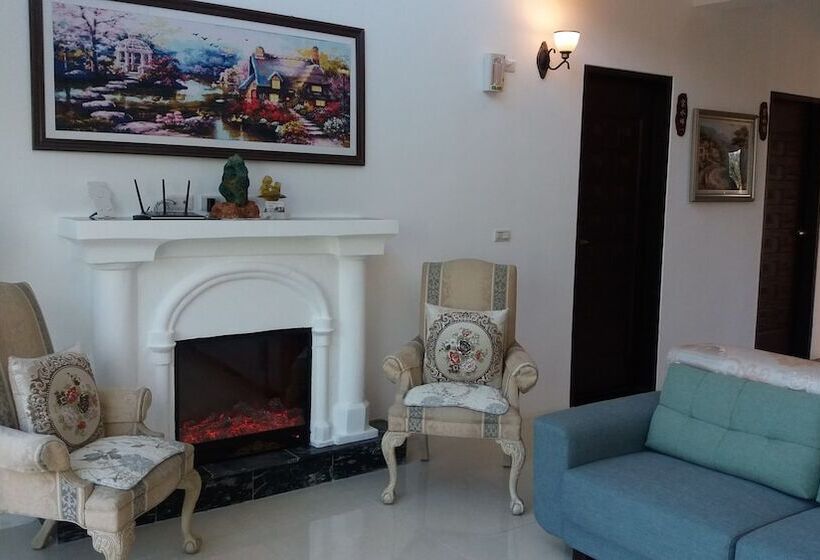 تختخواب و صبحانه Gihak Homestay