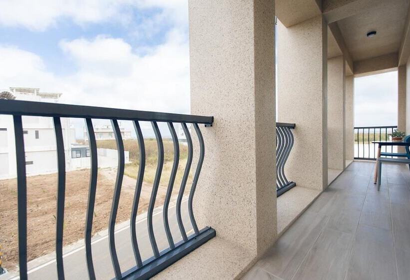 تختخواب و صبحانه Kiwi Villa