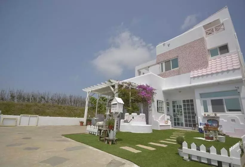 تختخواب و صبحانه Minami Kaze