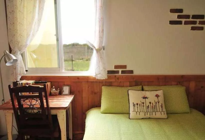 تختخواب و صبحانه Minami Kaze