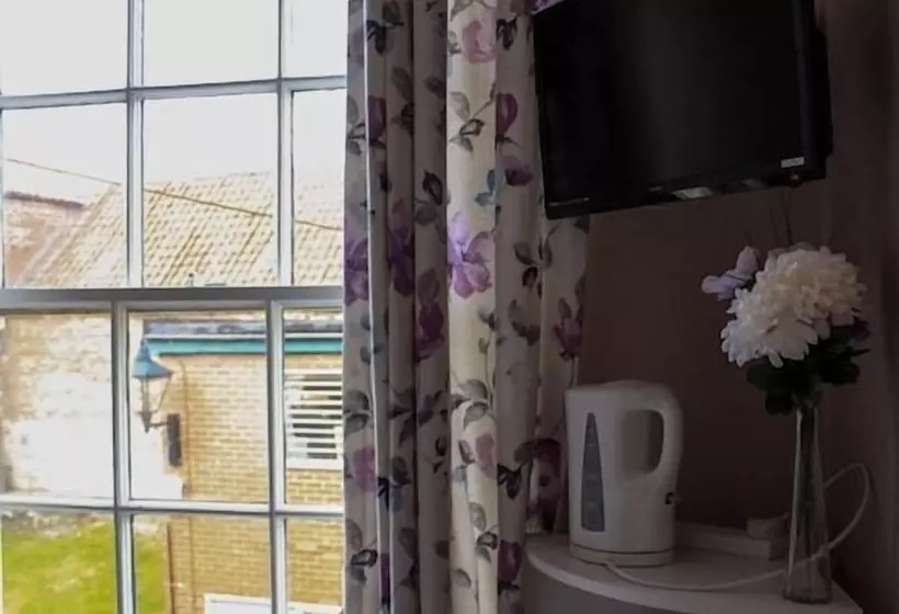 Hostelli Chapter Two Bar