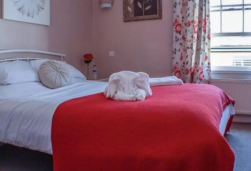 Hostelli Chapter Two Bar