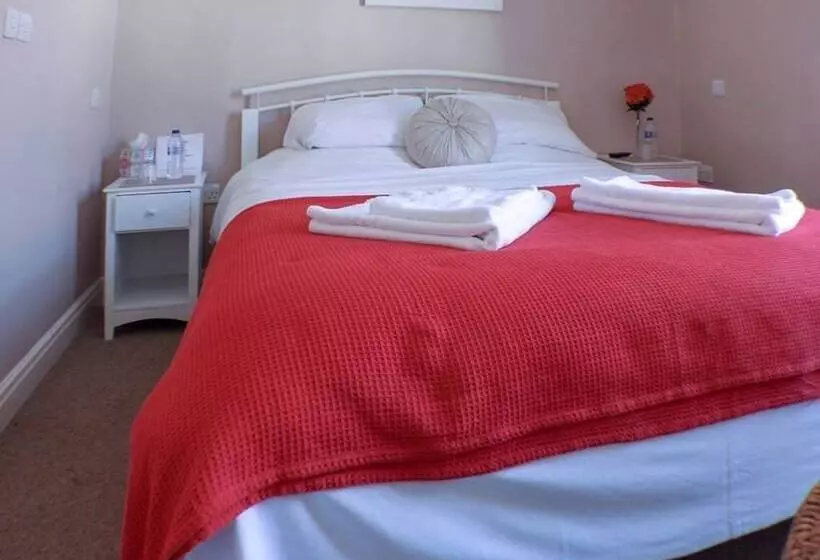 Hostelli Chapter Two Bar