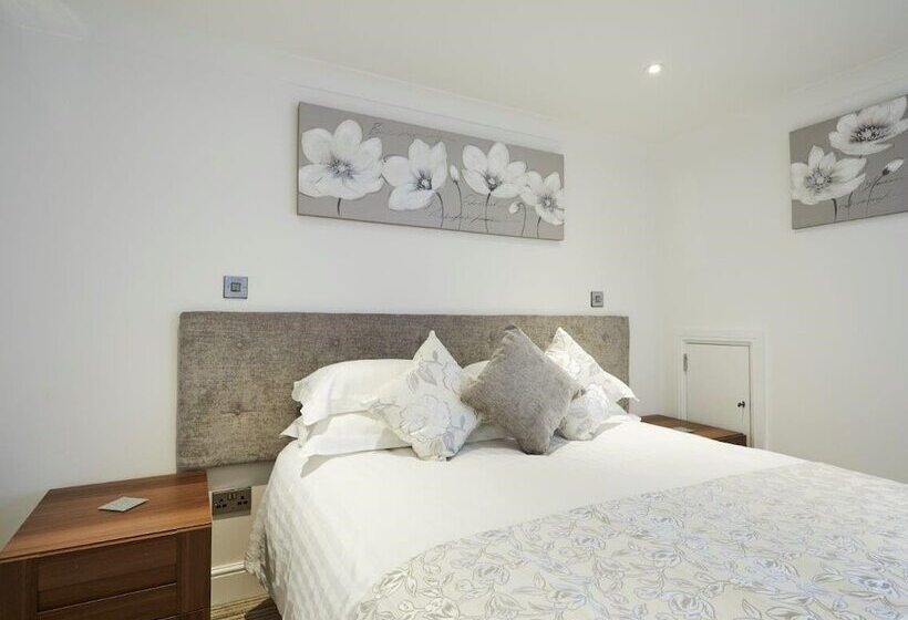 客栈 The Rose And Crown