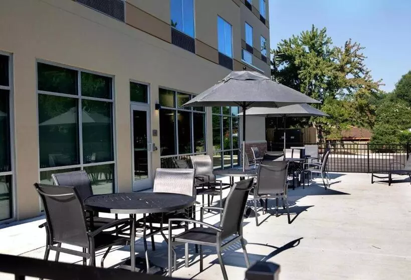 Hotelli Fairfield Inn & Suites By Marriott Richmond Airport