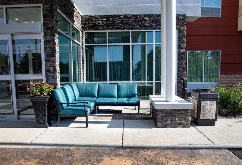 فندق Fairfield Inn & Suites By Marriott Richmond Airport