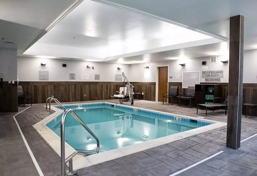 Hotelli Fairfield Inn & Suites By Marriott Richmond Airport