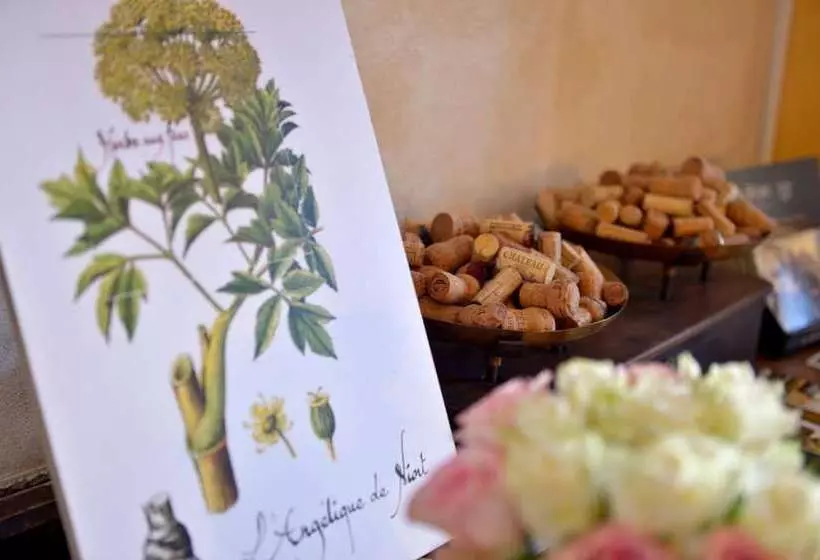 Hotelli Hôtel Le Chabichou