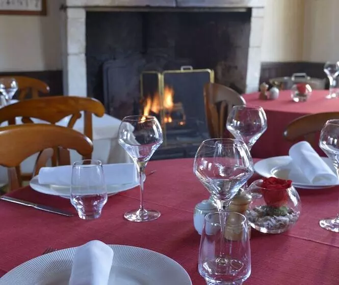 Hotelli Hôtel Le Chabichou