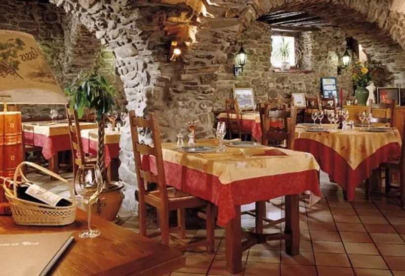 هتل Hôtel Restaurant Du Nord