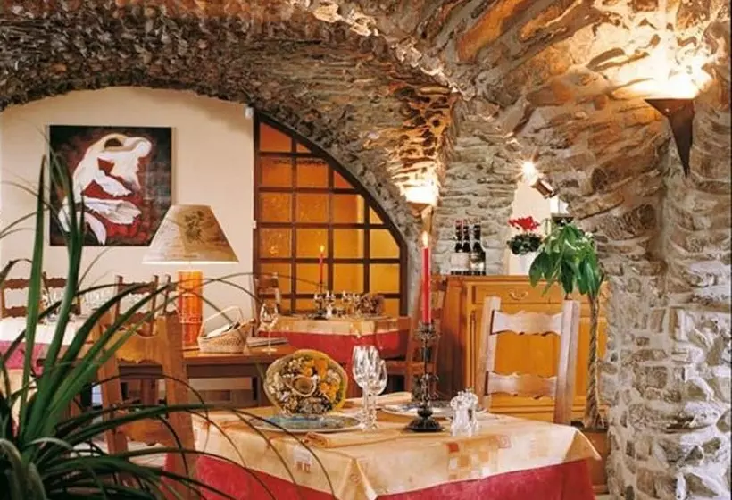 هتل Hôtel Restaurant Du Nord