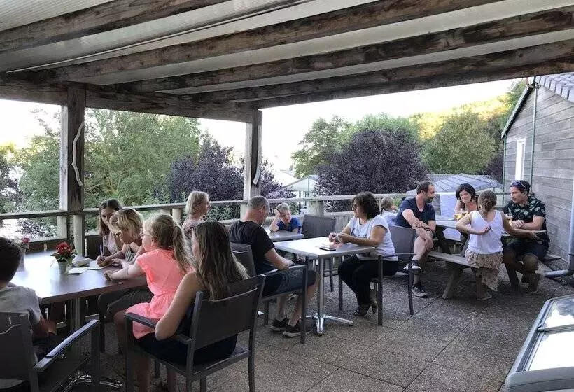 ホテル Le Hameau Des Lacs