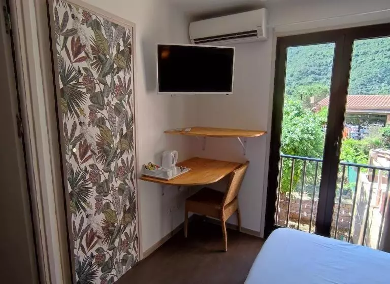 Hotelli Le Monte Rosso