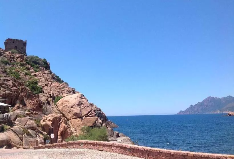 Hotelli Le Monte Rosso