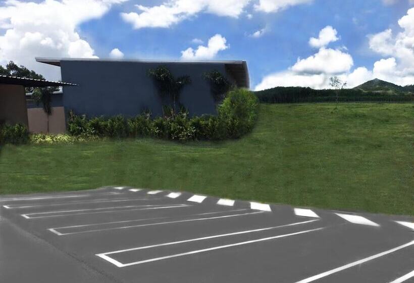 ホテル Malinda Villa Phuket