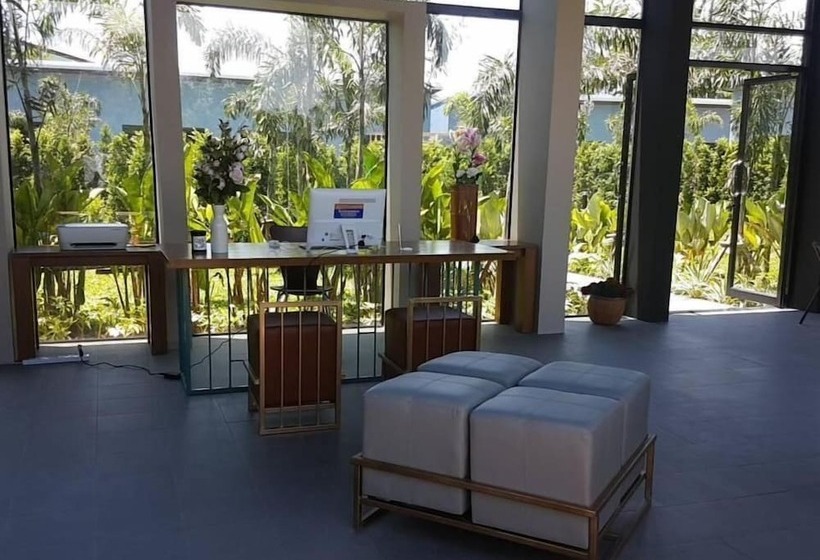 ホテル Malinda Villa Phuket