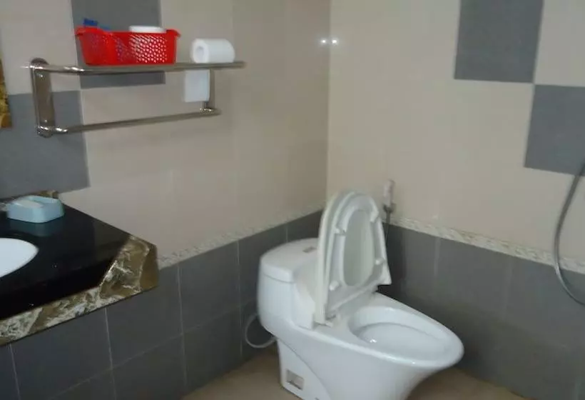 Laura Villa Homestay & Backpackers  Hostel