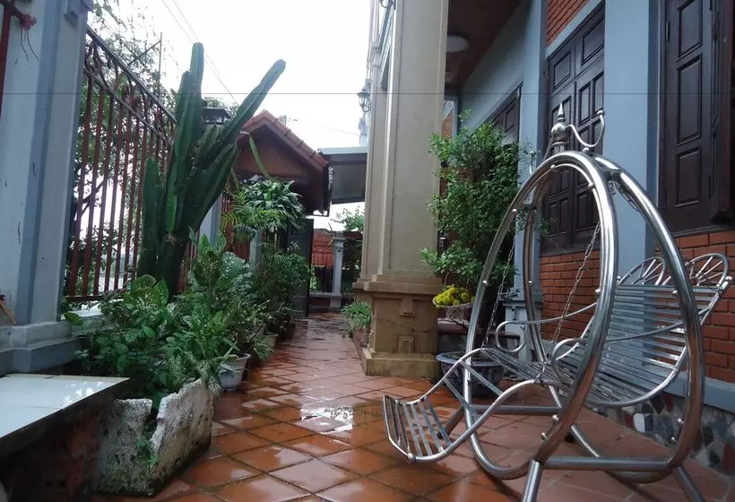 Laura Villa Homestay & Backpackers  Hostel
