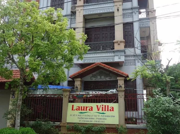 Laura Villa Homestay & Backpackers  Hostel