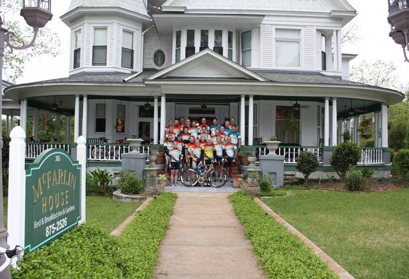 Mcfarlin House B&b