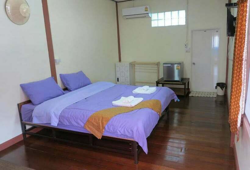 ペンション Baan Khun Ya Ayutthaya