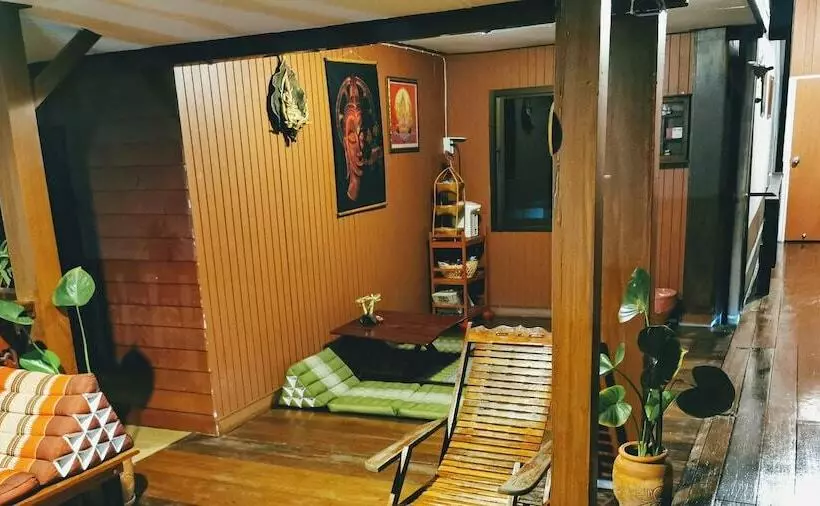 ペンション Baan Khun Ya Ayutthaya