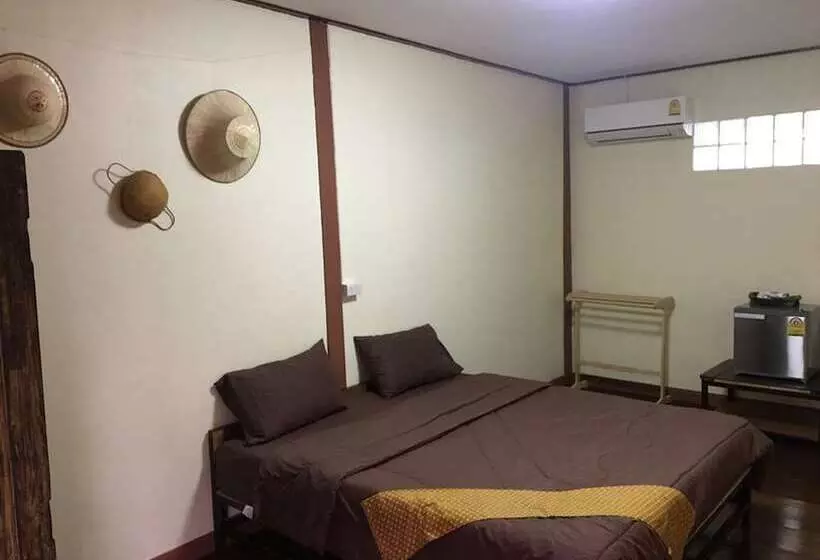 ペンション Baan Khun Ya Ayutthaya