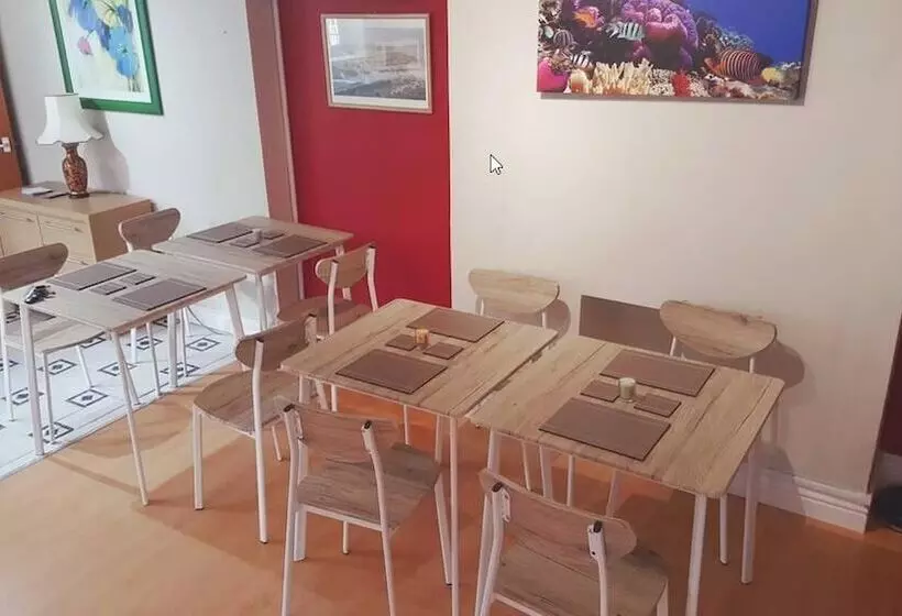پانسیون Coral House