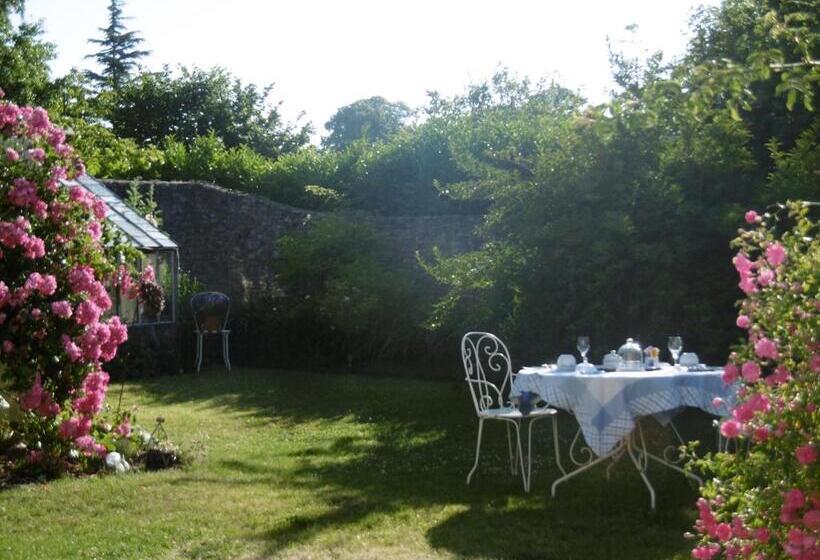 Majatalo Les Lilas De Bellefontaine