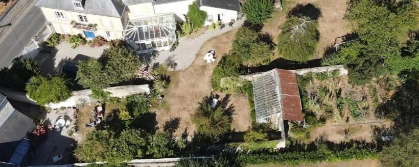 Majatalo Les Lilas De Bellefontaine