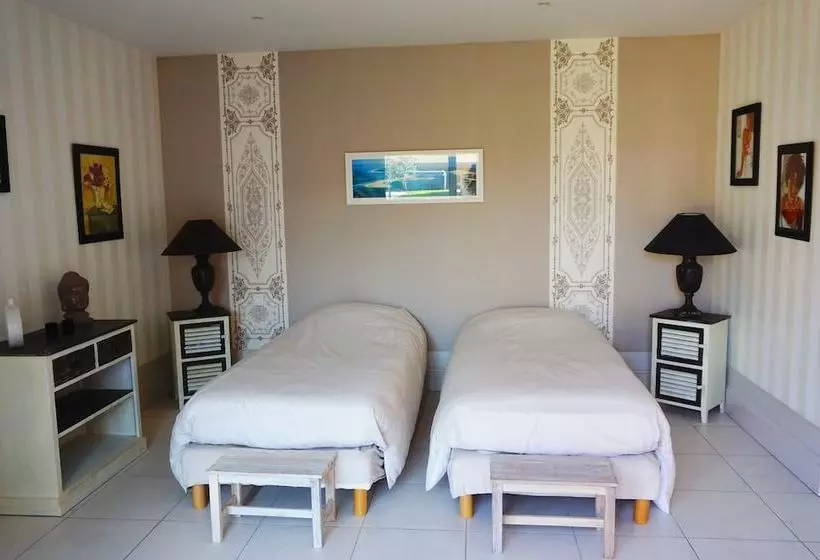 Majatalo Villa Marie Suzon