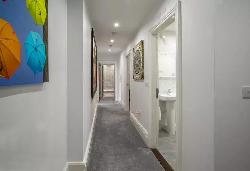 The Castle Collection   42 Castle Street