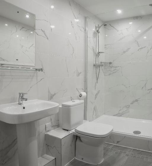 The Castle Collection   42 Castle Street