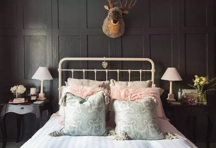 Aamiaismajoitus (B&B) One Drake Road, Tavistock, Devon