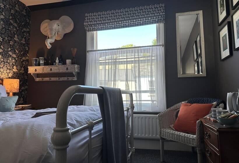 민박 One Drake Road, Tavistock, Devon