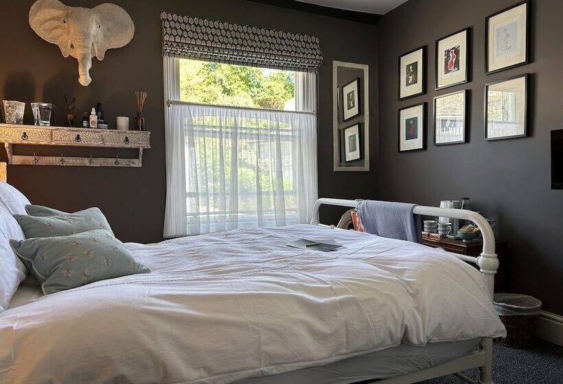 민박 One Drake Road, Tavistock, Devon