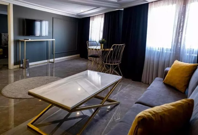 هتل B Loft